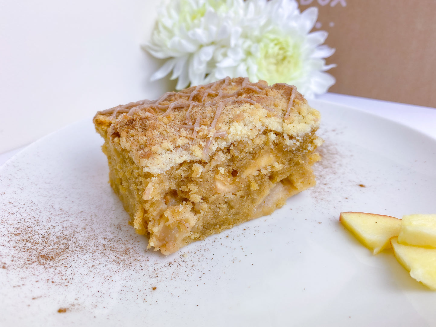 apple crumble sponge delivery