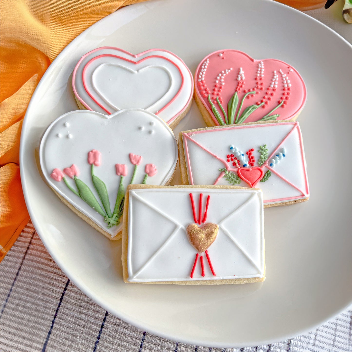 Hand-iced seasonal shortbread biscuits by post 